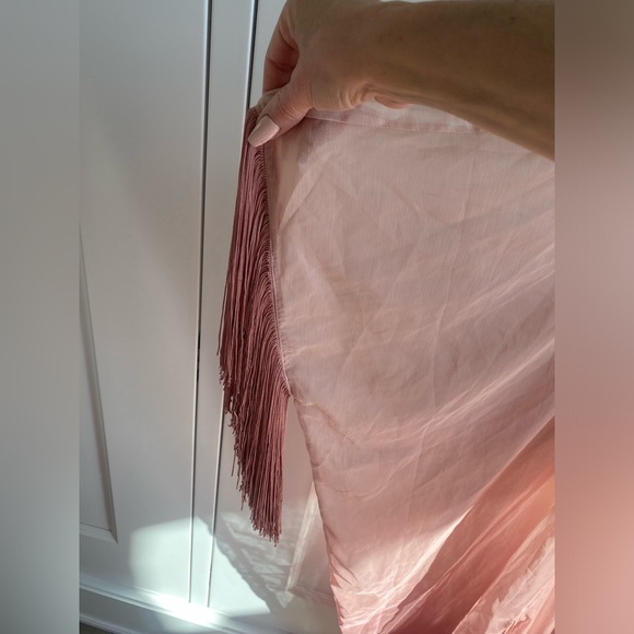 Michael Costello For Revolve, fringe cover up, mauve ombré - Picture 7 of 7